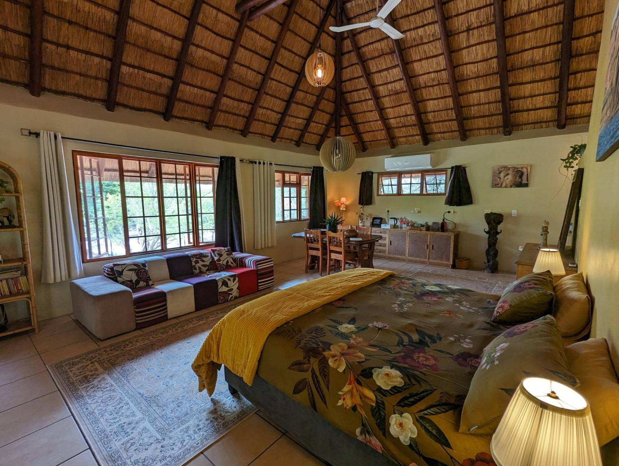 Hasekamp Family Bush Lodge Hoedspruit Buitenkant foto